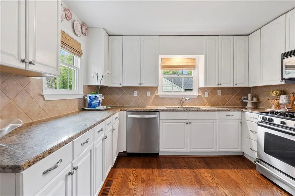 25 Karland Drive Nw, Atlanta, Georgia 30305, 3 Bedrooms Bedrooms, ,2 BathroomsBathrooms,Residential,For Sale,25 Karland Drive Nw,7653378