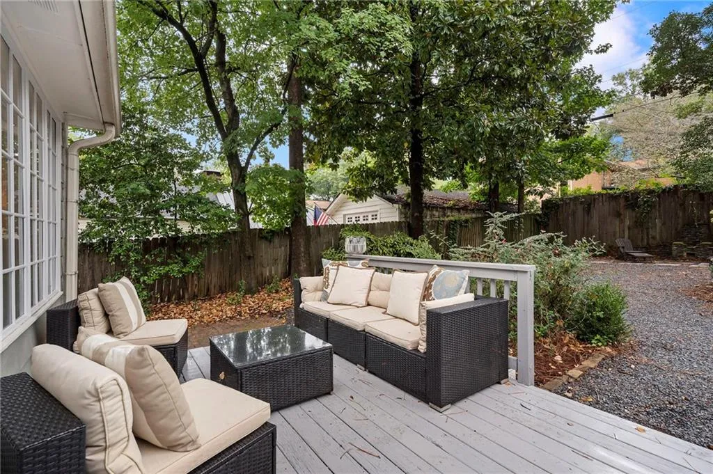 25 Karland Drive Nw, Atlanta, Georgia 30305, 3 Bedrooms Bedrooms, ,2 BathroomsBathrooms,Residential,For Sale,25 Karland Drive Nw,7653378