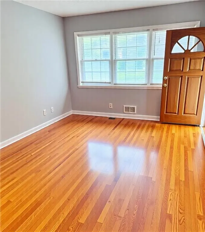 1255 North Avenue Nw, Atlanta, Georgia 30318, 3 Bedrooms Bedrooms, ,1 BathroomBathrooms,Residential,For Sale,1255 North Avenue Nw,7628110