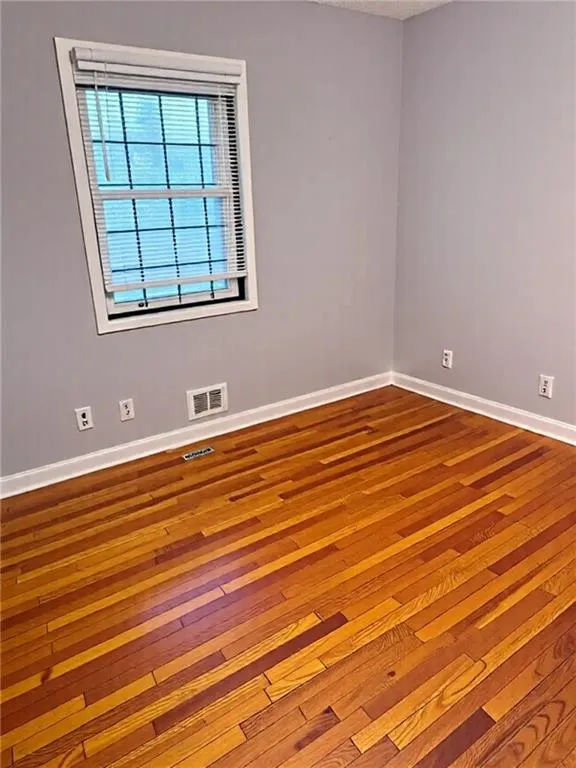 1255 North Avenue Nw, Atlanta, Georgia 30318, 3 Bedrooms Bedrooms, ,1 BathroomBathrooms,Residential,For Sale,1255 North Avenue Nw,7628110