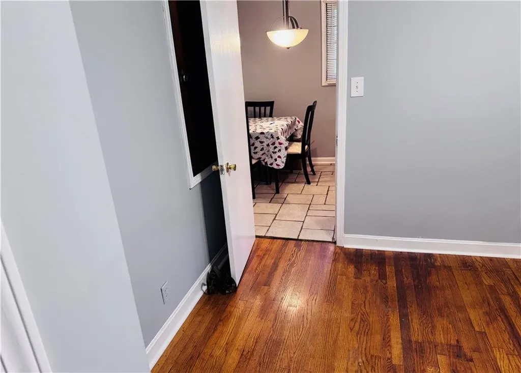 1255 North Avenue Nw, Atlanta, Georgia 30318, 3 Bedrooms Bedrooms, ,1 BathroomBathrooms,Residential,For Sale,1255 North Avenue Nw,7628110