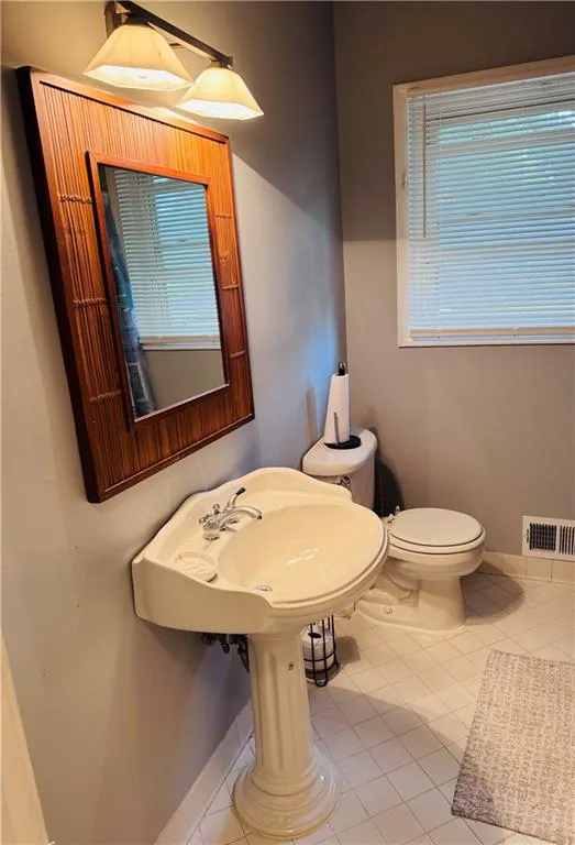 1255 North Avenue Nw, Atlanta, Georgia 30318, 3 Bedrooms Bedrooms, ,1 BathroomBathrooms,Residential,For Sale,1255 North Avenue Nw,7628110