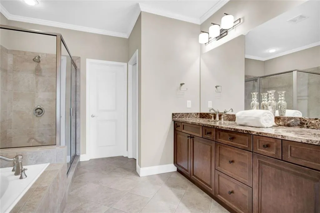 550 Sarabrook Place Ne, Sandy Springs, Georgia 30342, 3 Bedrooms Bedrooms, ,3 BathroomsBathrooms,Residential,Sold,550 Sarabrook Place Ne,7107488