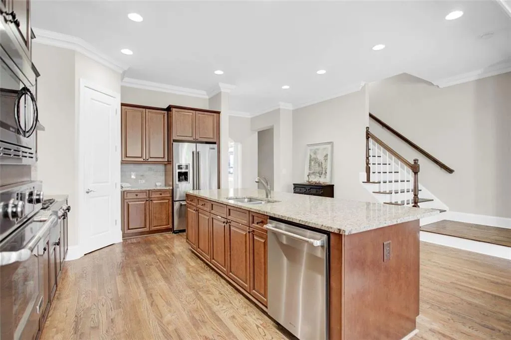550 Sarabrook Place Ne, Sandy Springs, Georgia 30342, 3 Bedrooms Bedrooms, ,3 BathroomsBathrooms,Residential,Sold,550 Sarabrook Place Ne,7107488