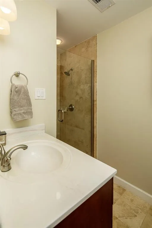 240 Berwick Drive, Sandy Springs, Georgia 30328, 3 Bedrooms Bedrooms, ,2 BathroomsBathrooms,Residential,Sold,240 Berwick Drive,6683640