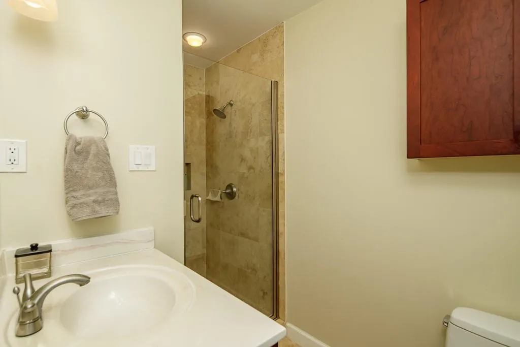 240 Berwick Drive, Sandy Springs, Georgia 30328, 3 Bedrooms Bedrooms, ,2 BathroomsBathrooms,Residential,Sold,240 Berwick Drive,6683640