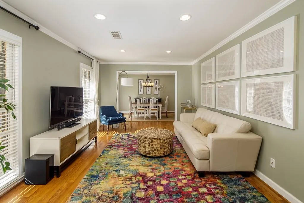 240 Berwick Drive, Sandy Springs, Georgia 30328, 3 Bedrooms Bedrooms, ,2 BathroomsBathrooms,Residential,Sold,240 Berwick Drive,6683640