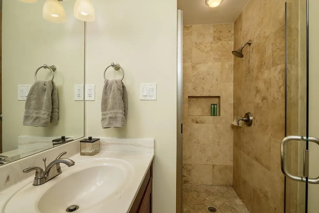 240 Berwick Drive, Sandy Springs, Georgia 30328, 3 Bedrooms Bedrooms, ,2 BathroomsBathrooms,Residential,Sold,240 Berwick Drive,6683640