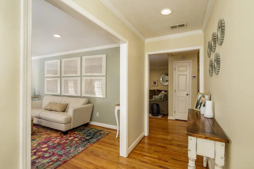 240 Berwick Drive, Sandy Springs, Georgia 30328, 3 Bedrooms Bedrooms, ,2 BathroomsBathrooms,Residential,Sold,240 Berwick Drive,6683640