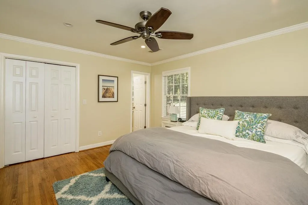 240 Berwick Drive, Sandy Springs, Georgia 30328, 3 Bedrooms Bedrooms, ,2 BathroomsBathrooms,Residential,Sold,240 Berwick Drive,6683640