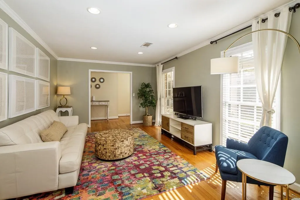 240 Berwick Drive, Sandy Springs, Georgia 30328, 3 Bedrooms Bedrooms, ,2 BathroomsBathrooms,Residential,Sold,240 Berwick Drive,6683640
