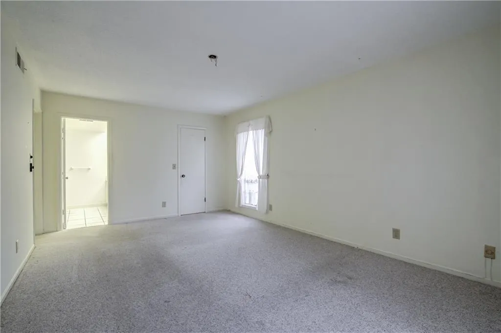 6851 Roswell Road Unit N16, Sandy Springs, Georgia 30328, 3 Bedrooms Bedrooms, ,2 BathroomsBathrooms,Residential,Sold,6851 Roswell Road Unit N16,5788968