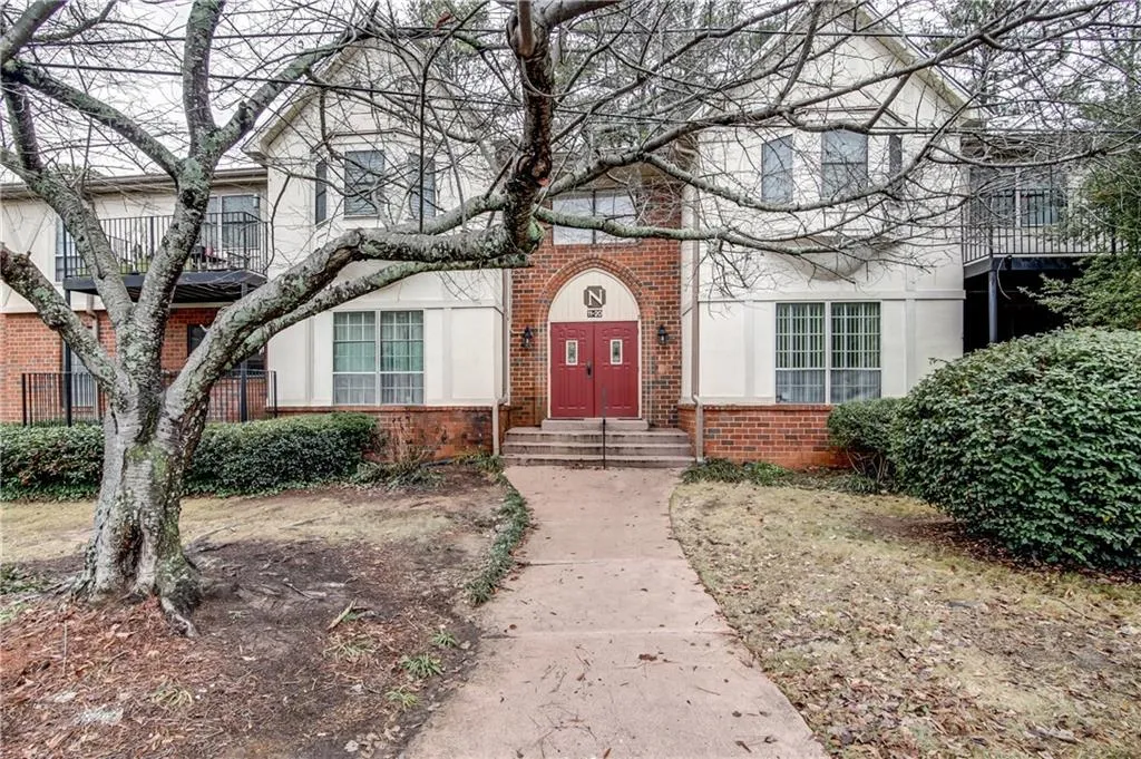 6851 Roswell Road Unit N16, Sandy Springs, Georgia 30328, 3 Bedrooms Bedrooms, ,2 BathroomsBathrooms,Residential,Sold,6851 Roswell Road Unit N16,5788968
