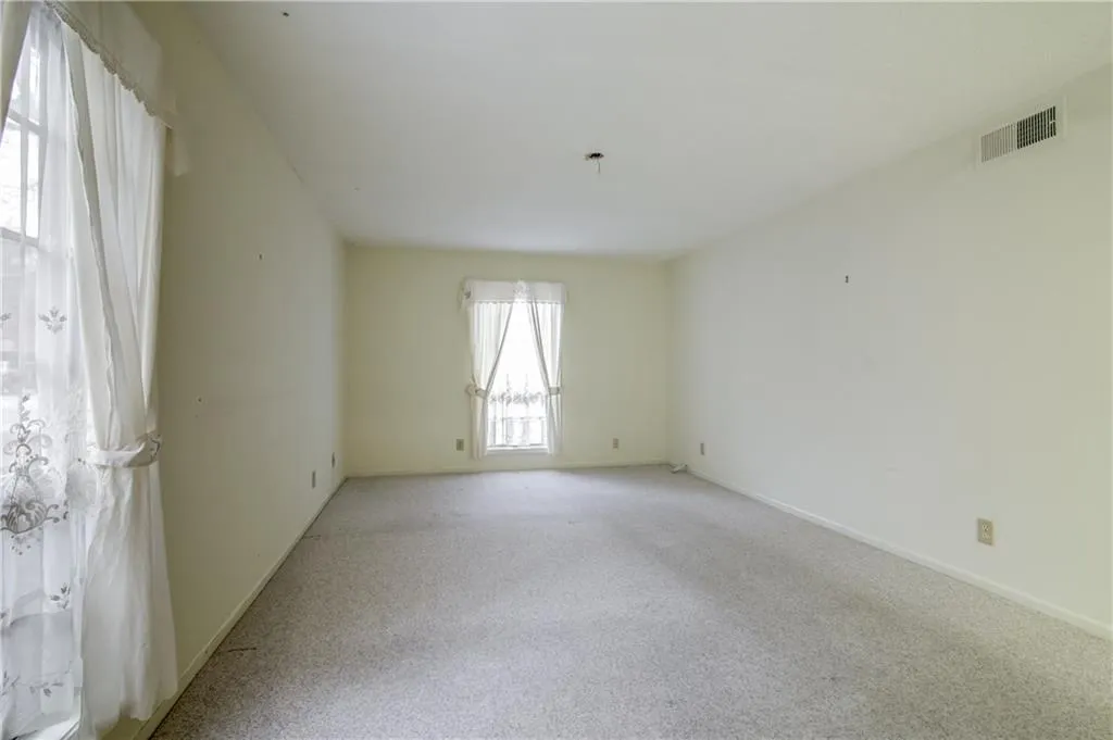 6851 Roswell Road Unit N16, Sandy Springs, Georgia 30328, 3 Bedrooms Bedrooms, ,2 BathroomsBathrooms,Residential,Sold,6851 Roswell Road Unit N16,5788968