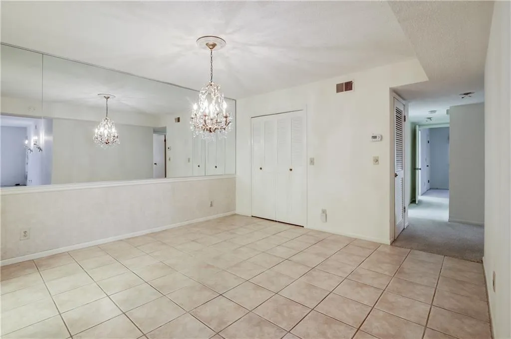 6851 Roswell Road Unit N16, Sandy Springs, Georgia 30328, 3 Bedrooms Bedrooms, ,2 BathroomsBathrooms,Residential,Sold,6851 Roswell Road Unit N16,5788968
