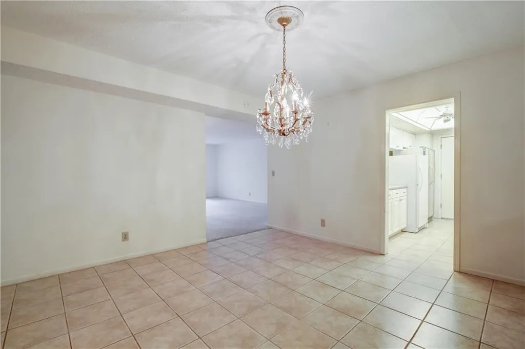 6851 Roswell Road Unit N16, Sandy Springs, Georgia 30328, 3 Bedrooms Bedrooms, ,2 BathroomsBathrooms,Residential,Sold,6851 Roswell Road Unit N16,5788968