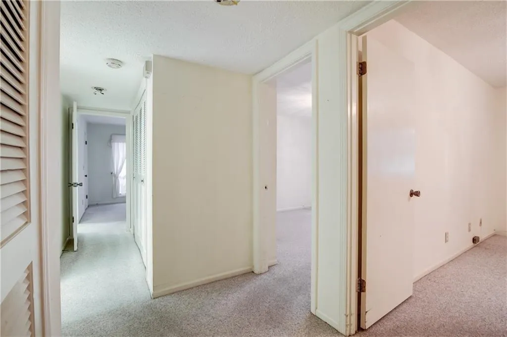 6851 Roswell Road Unit N16, Sandy Springs, Georgia 30328, 3 Bedrooms Bedrooms, ,2 BathroomsBathrooms,Residential,Sold,6851 Roswell Road Unit N16,5788968