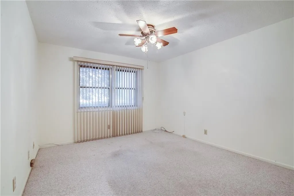 6851 Roswell Road Unit N16, Sandy Springs, Georgia 30328, 3 Bedrooms Bedrooms, ,2 BathroomsBathrooms,Residential,Sold,6851 Roswell Road Unit N16,5788968