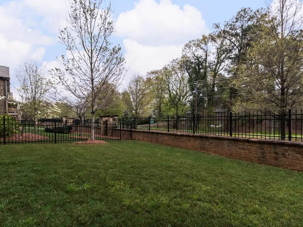 435 Glenmanor Court, Sandy Springs, Georgia 30328, 6 Bedrooms Bedrooms, ,5 BathroomsBathrooms,Residential,Sold,435 Glenmanor Court,5993511