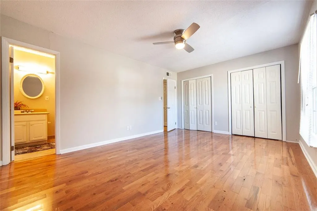 6700 Roswell Road Unit 27c, Atlanta, Georgia 30328, 2 Bedrooms Bedrooms, ,2 BathroomsBathrooms,Residential,Sold,6700 Roswell Road Unit 27c,6510089