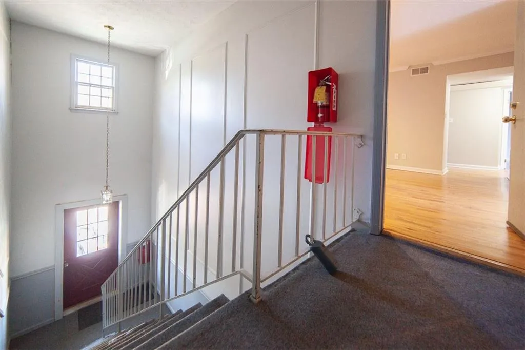 6700 Roswell Road Unit 27c, Atlanta, Georgia 30328, 2 Bedrooms Bedrooms, ,2 BathroomsBathrooms,Residential,Sold,6700 Roswell Road Unit 27c,6510089
