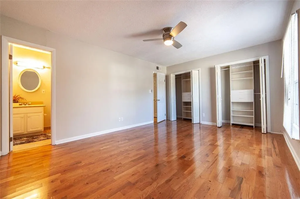 6700 Roswell Road Unit 27c, Atlanta, Georgia 30328, 2 Bedrooms Bedrooms, ,2 BathroomsBathrooms,Residential,Sold,6700 Roswell Road Unit 27c,6510089