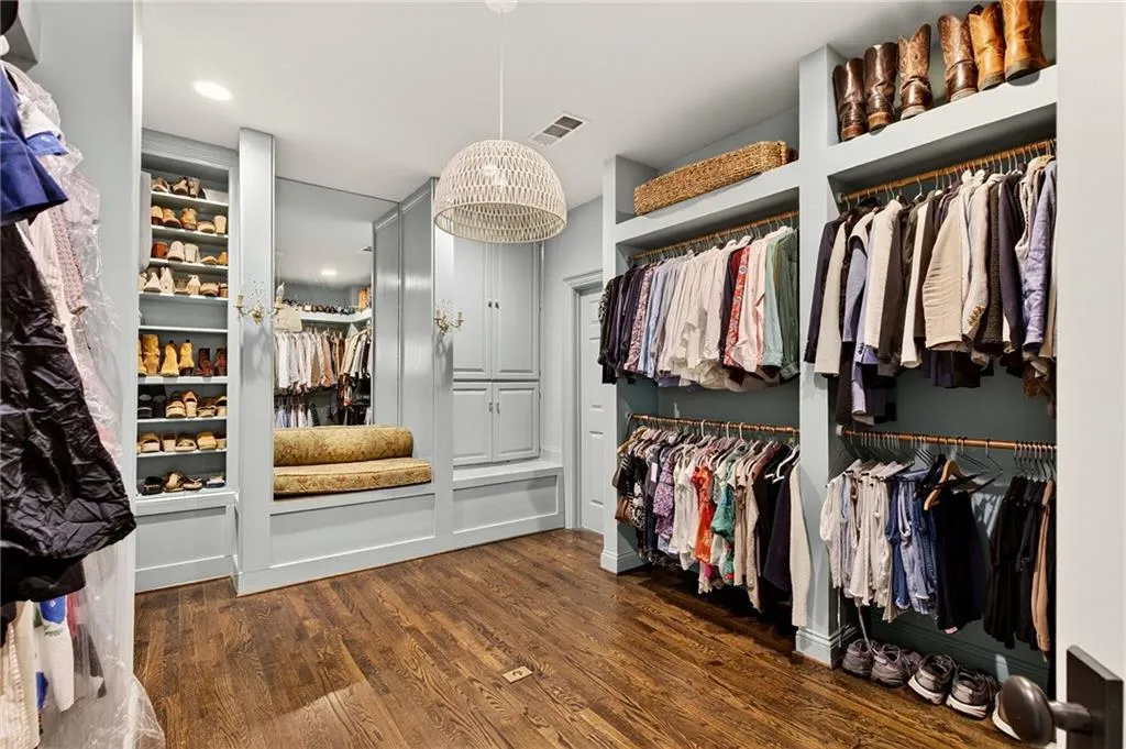 4917 Rebel Trail, Atlanta, Georgia 30327, 6 Bedrooms Bedrooms, ,6 BathroomsBathrooms,Residential,For Sale,4917 Rebel Trail,7758685