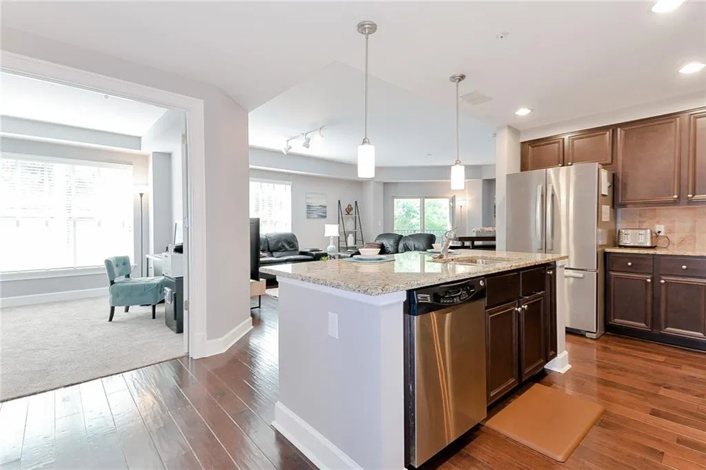 200 River Vista Drive Unit 336, Atlanta, Georgia 30339, 2 Bedrooms Bedrooms, ,2 BathroomsBathrooms,Residential,Sold,200 River Vista Drive Unit 336,6576761