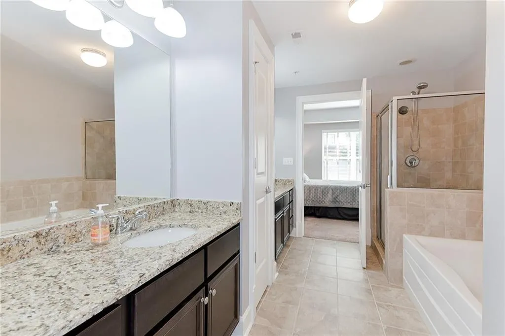 200 River Vista Drive Unit 336, Atlanta, Georgia 30339, 2 Bedrooms Bedrooms, ,2 BathroomsBathrooms,Residential,Sold,200 River Vista Drive Unit 336,6576761