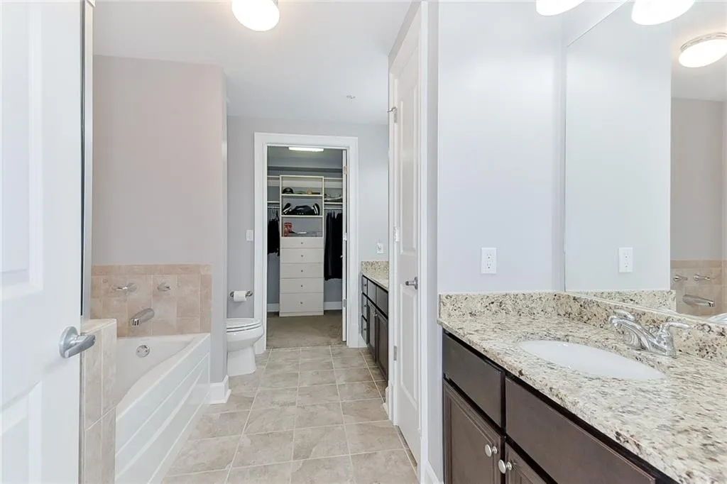 200 River Vista Drive Unit 336, Atlanta, Georgia 30339, 2 Bedrooms Bedrooms, ,2 BathroomsBathrooms,Residential,Sold,200 River Vista Drive Unit 336,6576761