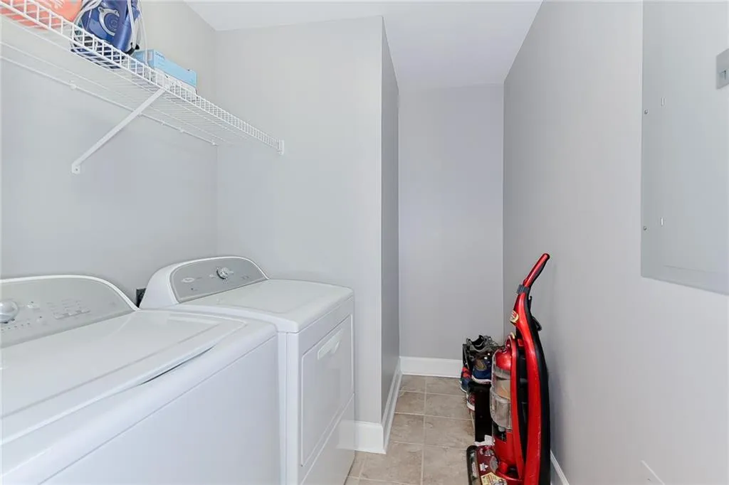 200 River Vista Drive Unit 336, Atlanta, Georgia 30339, 2 Bedrooms Bedrooms, ,2 BathroomsBathrooms,Residential,Sold,200 River Vista Drive Unit 336,6576761