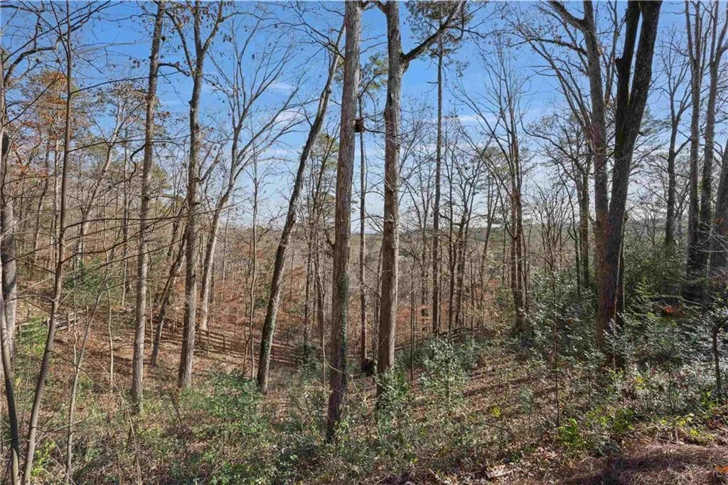 180 River Court Pkwy, Sandy Springs, Georgia 30328, 5 Bedrooms Bedrooms, ,4 BathroomsBathrooms,Residential,For Sale,180 River Court Pkwy,7690344