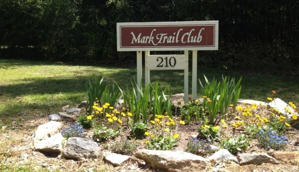 180 River Court Pkwy, Sandy Springs, Georgia 30328, 5 Bedrooms Bedrooms, ,4 BathroomsBathrooms,Residential,For Sale,180 River Court Pkwy,7690344