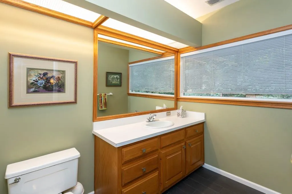 1025 Riverside Trace, Sandy Springs, Georgia 30328, 4 Bedrooms Bedrooms, ,3 BathroomsBathrooms,Residential,Sold,1025 Riverside Trace,6760457