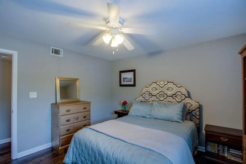 205 Brighton Point, Sandy Springs, Georgia 30328, 2 Bedrooms Bedrooms, ,2 BathroomsBathrooms,Residential,Sold,205 Brighton Point,5850882