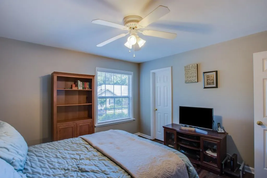 205 Brighton Point, Sandy Springs, Georgia 30328, 2 Bedrooms Bedrooms, ,2 BathroomsBathrooms,Residential,Sold,205 Brighton Point,5850882