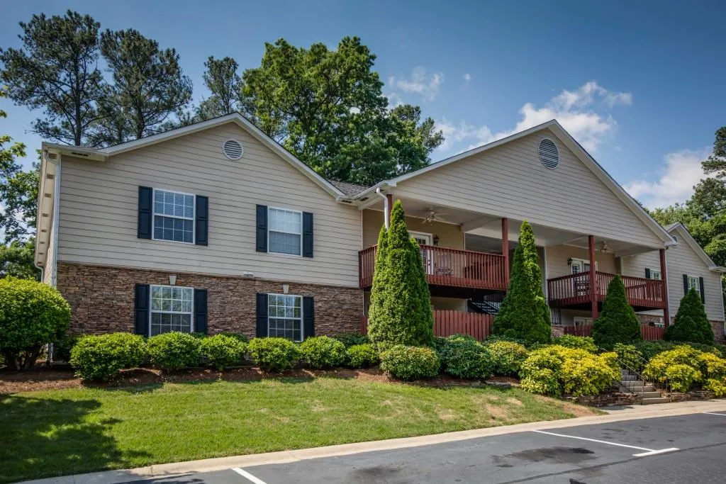 205 Brighton Point, Sandy Springs, Georgia 30328, 2 Bedrooms Bedrooms, ,2 BathroomsBathrooms,Residential,Sold,205 Brighton Point,5850882