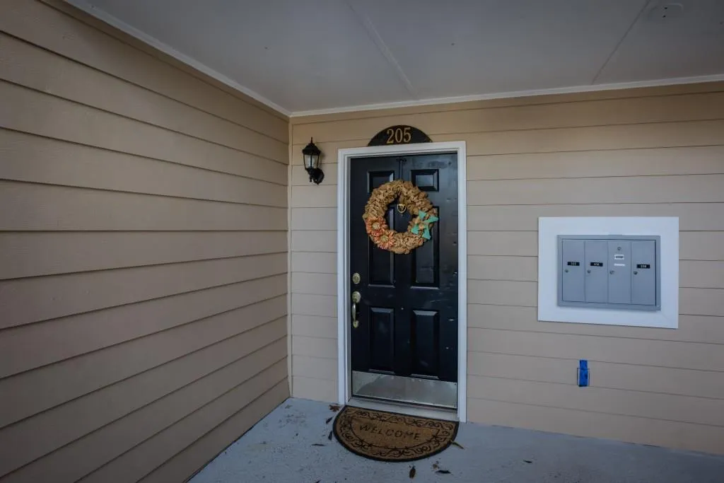 205 Brighton Point, Sandy Springs, Georgia 30328, 2 Bedrooms Bedrooms, ,2 BathroomsBathrooms,Residential,Sold,205 Brighton Point,5850882