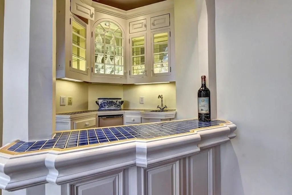 6450 River Chase Circle, Sandy Springs, Georgia 30328, 7 Bedrooms Bedrooms, ,6 BathroomsBathrooms,Residential,Sold,6450 River Chase Circle,6502997