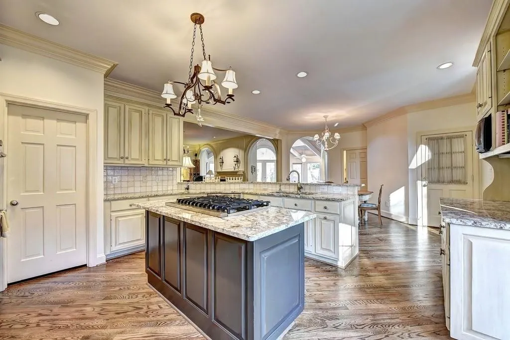 6450 River Chase Circle, Sandy Springs, Georgia 30328, 7 Bedrooms Bedrooms, ,6 BathroomsBathrooms,Residential,Sold,6450 River Chase Circle,6502997