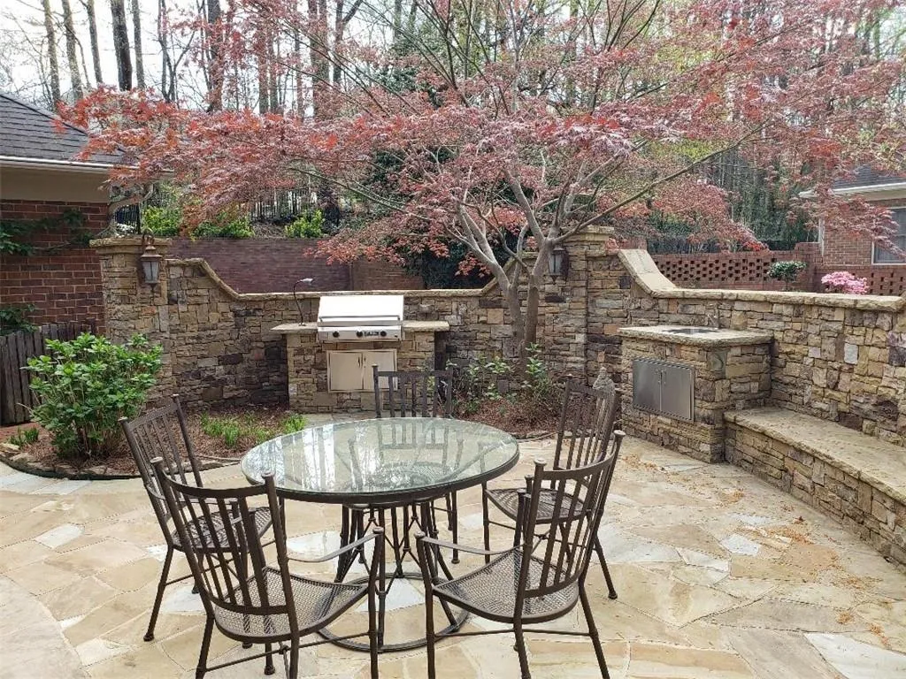 6450 River Chase Circle, Sandy Springs, Georgia 30328, 7 Bedrooms Bedrooms, ,6 BathroomsBathrooms,Residential,Sold,6450 River Chase Circle,6502997