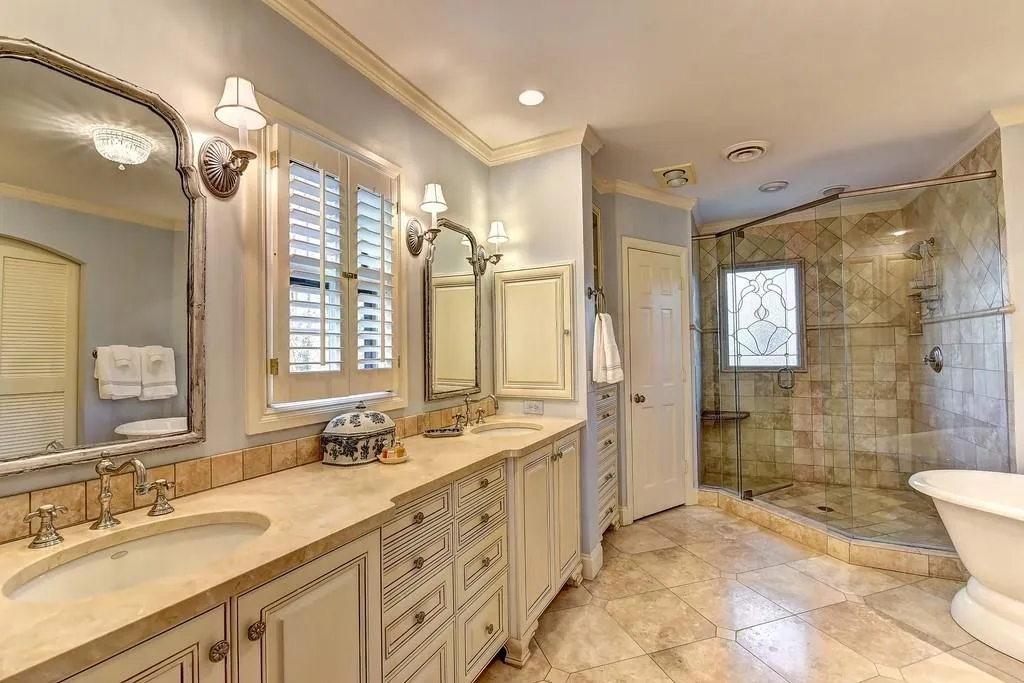 6450 River Chase Circle, Sandy Springs, Georgia 30328, 7 Bedrooms Bedrooms, ,6 BathroomsBathrooms,Residential,Sold,6450 River Chase Circle,6502997