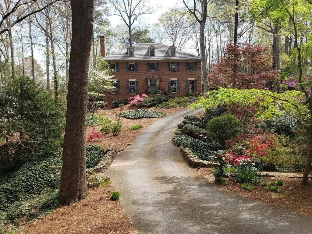 6450 River Chase Circle, Sandy Springs, Georgia 30328, 7 Bedrooms Bedrooms, ,6 BathroomsBathrooms,Residential,Sold,6450 River Chase Circle,6502997