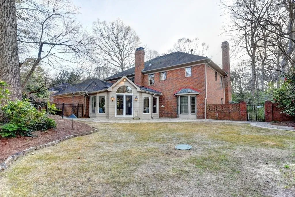 6450 River Chase Circle, Sandy Springs, Georgia 30328, 7 Bedrooms Bedrooms, ,6 BathroomsBathrooms,Residential,Sold,6450 River Chase Circle,6502997
