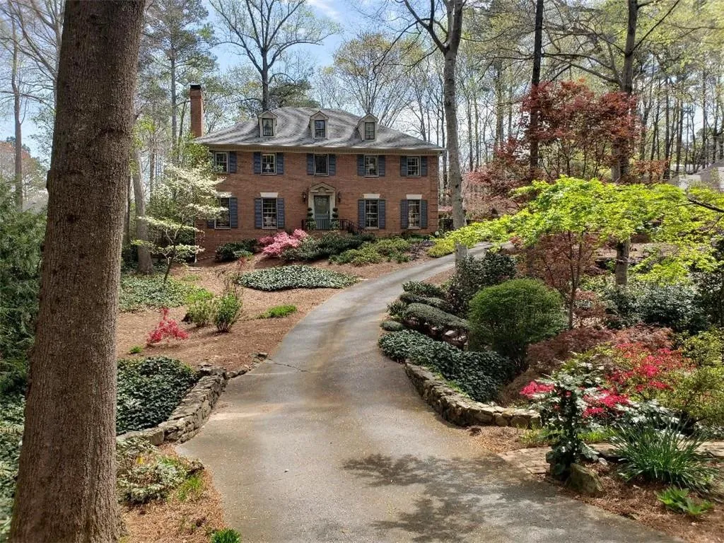 6450 River Chase Circle, Sandy Springs, Georgia 30328, 7 Bedrooms Bedrooms, ,6 BathroomsBathrooms,Residential,Sold,6450 River Chase Circle,6502997