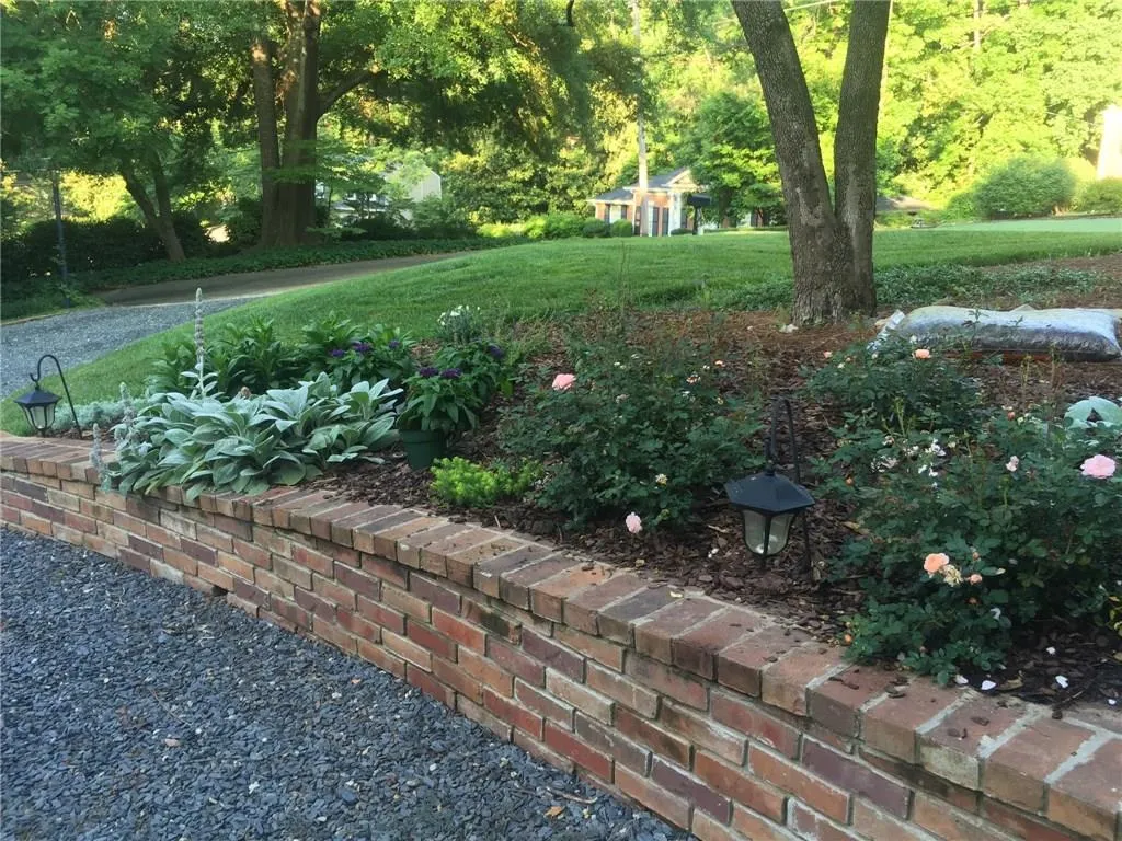 6785 Wright Road, Sandy Springs, Georgia 30328, 3 Bedrooms Bedrooms, ,3 BathroomsBathrooms,Residential,Sold,6785 Wright Road,5639257