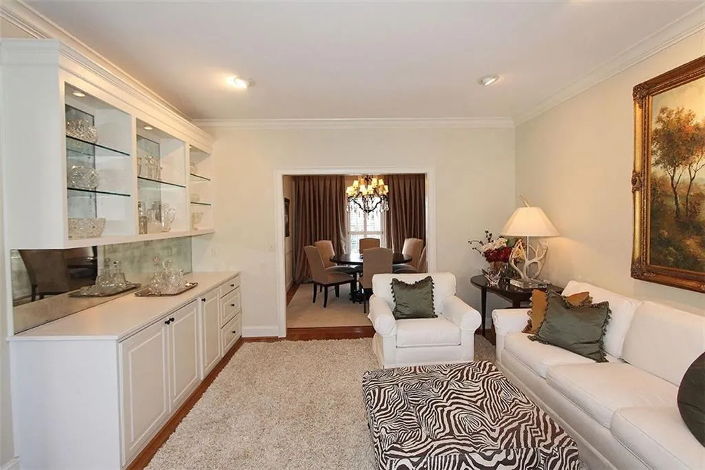 6785 Wright Road, Sandy Springs, Georgia 30328, 3 Bedrooms Bedrooms, ,3 BathroomsBathrooms,Residential,Sold,6785 Wright Road,5639257