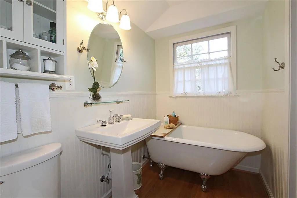 6785 Wright Road, Sandy Springs, Georgia 30328, 3 Bedrooms Bedrooms, ,3 BathroomsBathrooms,Residential,Sold,6785 Wright Road,5639257