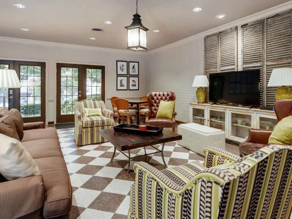 22 Willow Glen Ne Unit 22, Atlanta, Georgia 30342, 3 Bedrooms Bedrooms, ,2 BathroomsBathrooms,Residential,Sold,22 Willow Glen Ne Unit 22,6658623