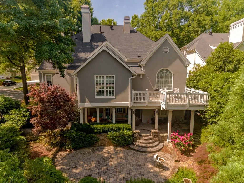 205 Woodchase Close, Sandy Springs, Georgia 30319, 4 Bedrooms Bedrooms, ,3 BathroomsBathrooms,Residential,Sold,205 Woodchase Close,6749457